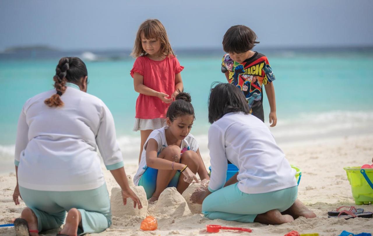 Furaveri Maldives - Complimentary Round-Trip Seaplane Transfer For Two For A Minimum Of 5 Nights Or More From May 1St To October 31St, 2025 Meedhoo  Exterior foto Maldivian children playing on a beach