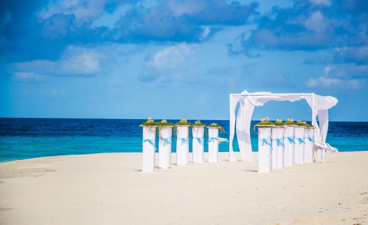 Furaveri Maldives - Complimentary Round-Trip Seaplane Transfer For Two For A Minimum Of 5 Nights Or More From May 1St To October 31St, 2025 Meedhoo  Exterior foto Beach wedding