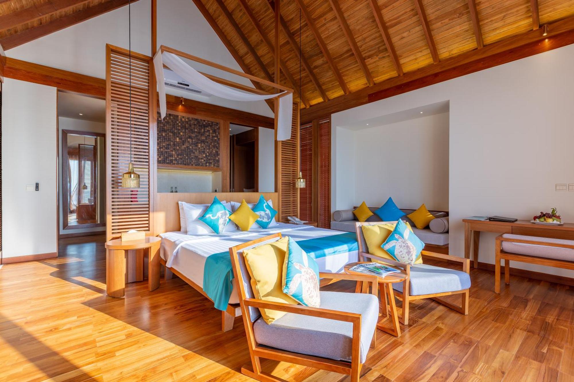Furaveri Maldives - Complimentary Round-Trip Seaplane Transfer For Two For A Minimum Of 5 Nights Or More From May 1St To October 31St, 2025 Meedhoo  Cameră foto A bedroom at the resort